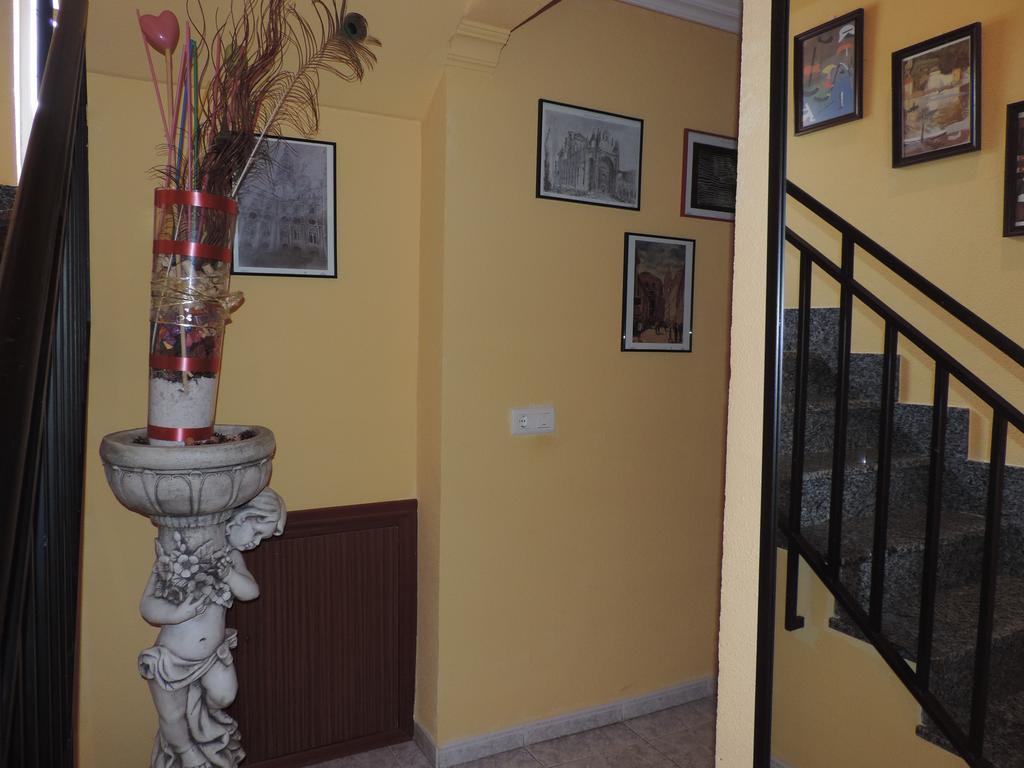 Hostal Sali Pelabravo Extérieur photo